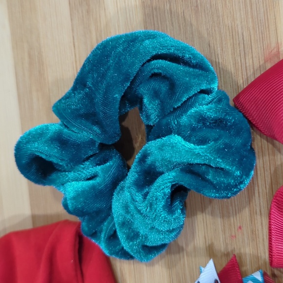 THE CAT IN THE HAT BOW BUNDLE - Picture 4 of 7